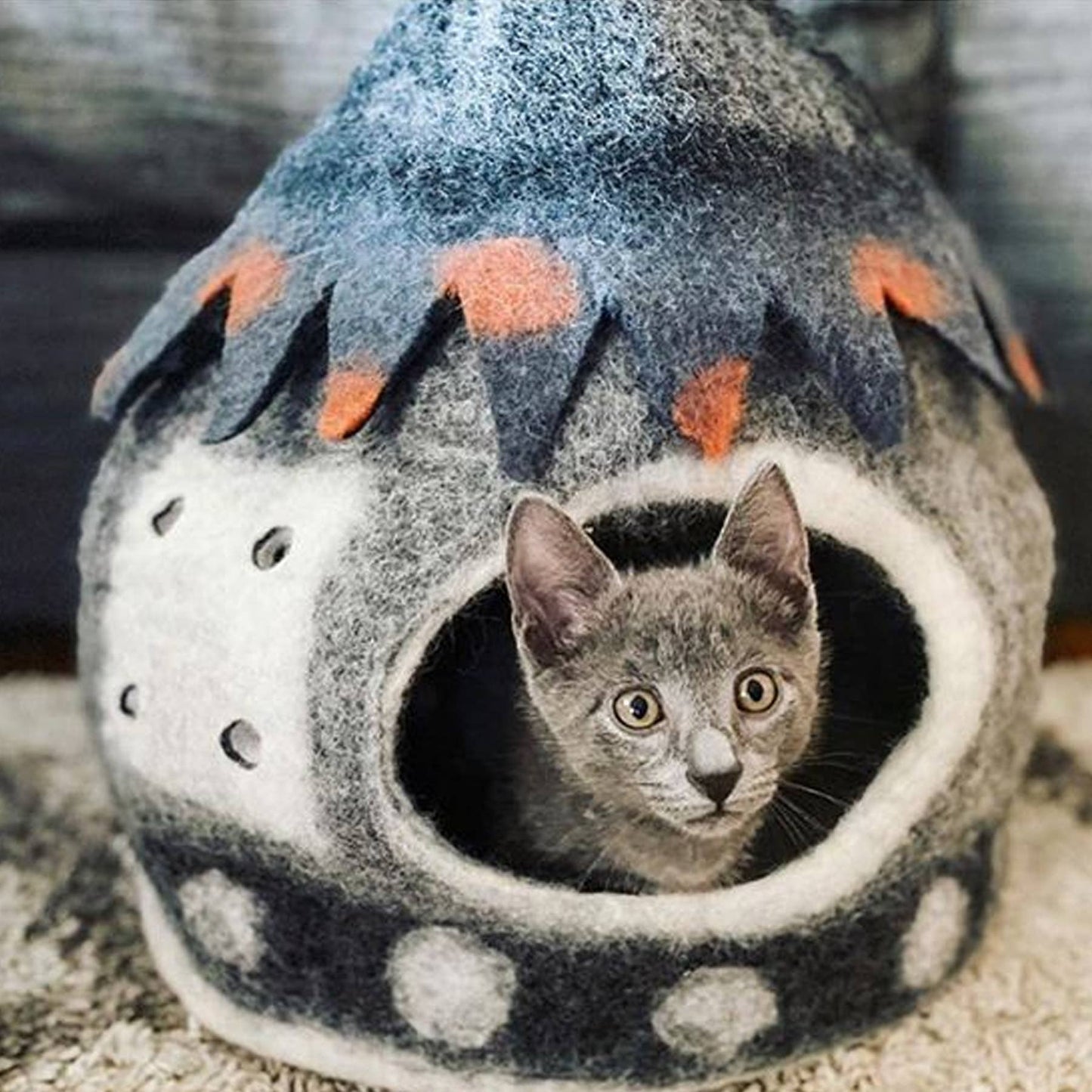 Fairy House Wool Pet Cave: Grey