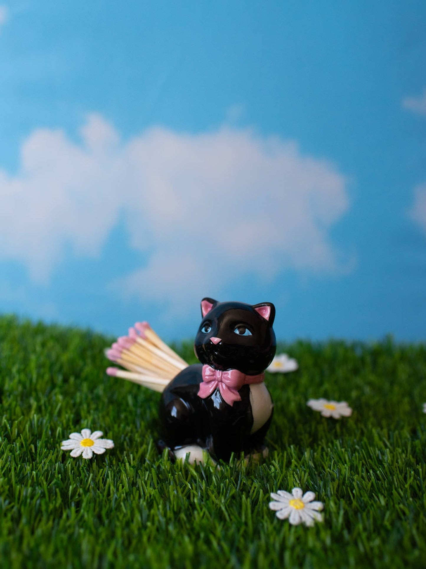 Kitty Match Striker- Tuxedo