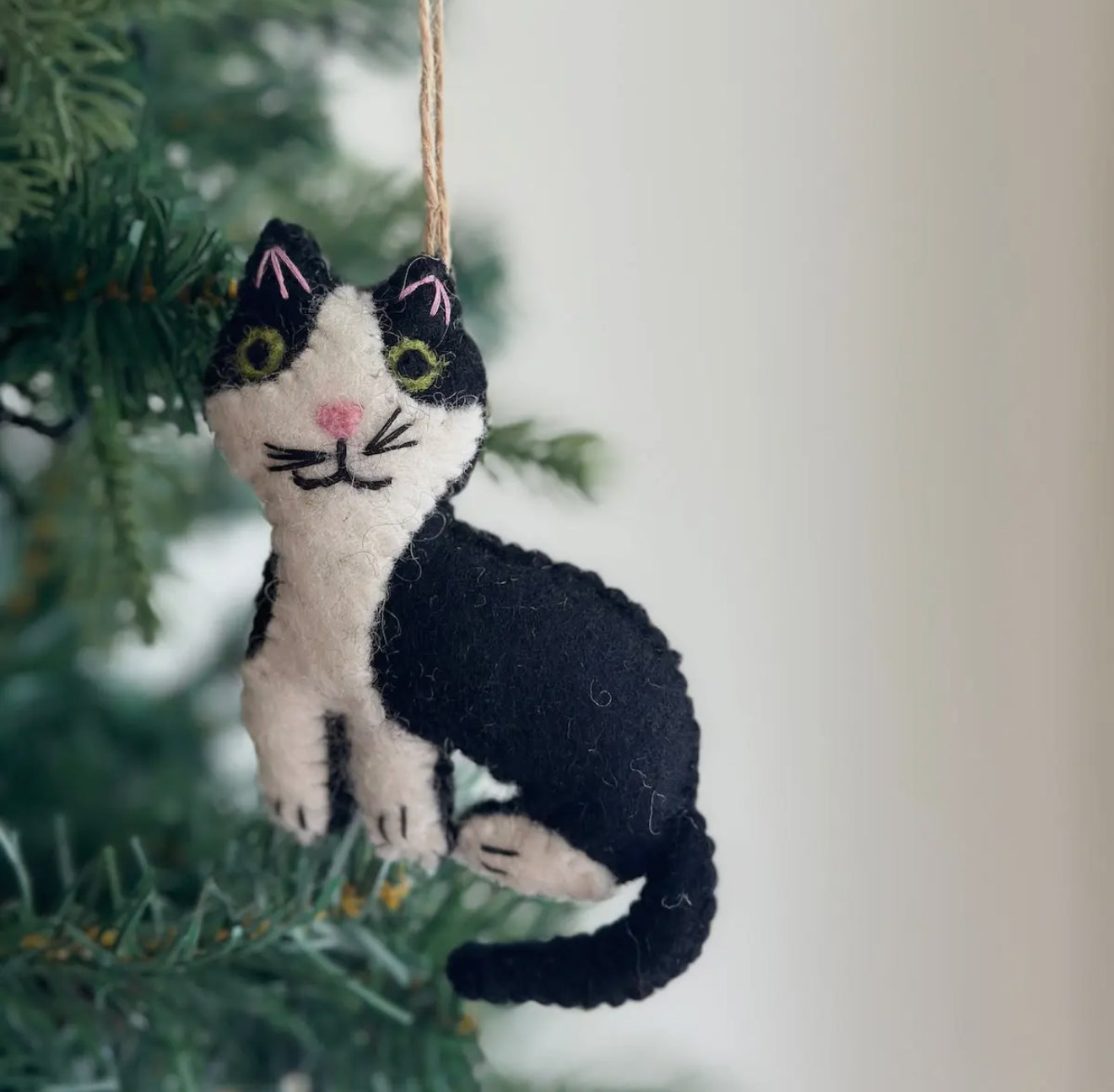 Felt Stitched Cat Ornament: Tuxedo Cat