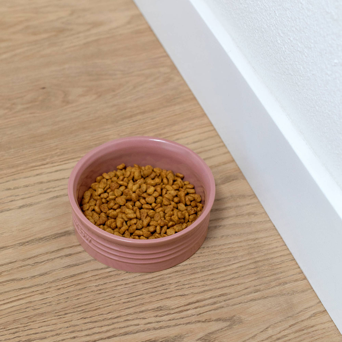 MEOW BLUSH SCULPTED CAT PET BOWL