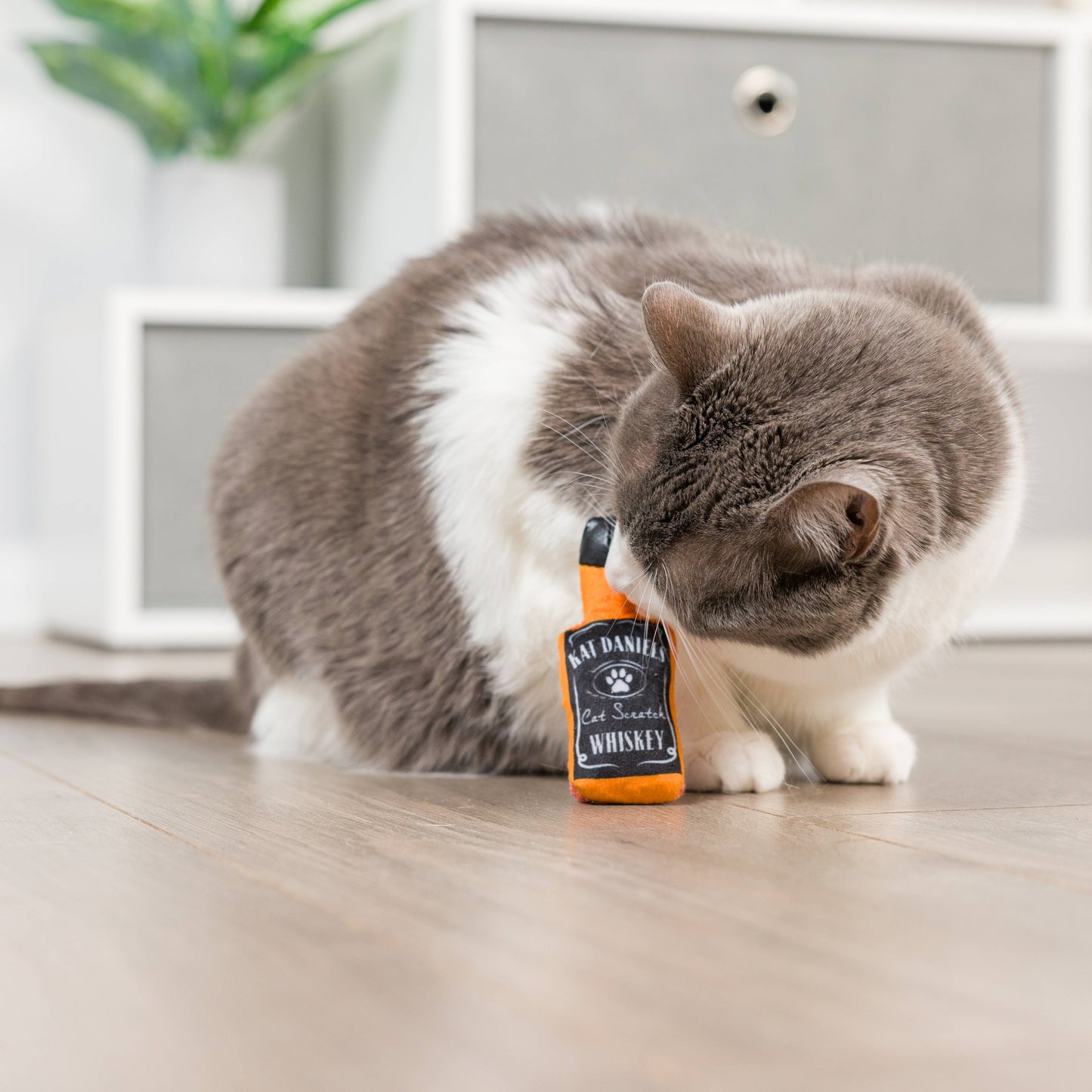 Kat Daniels Whiskey Cat Toy: One Size
