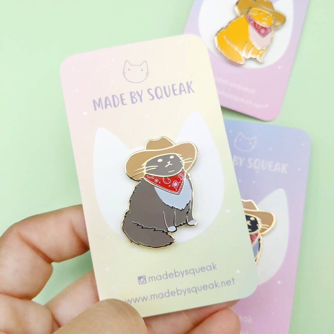 Cowboy Cat Enamel Pin - Meowdy in Grey/White