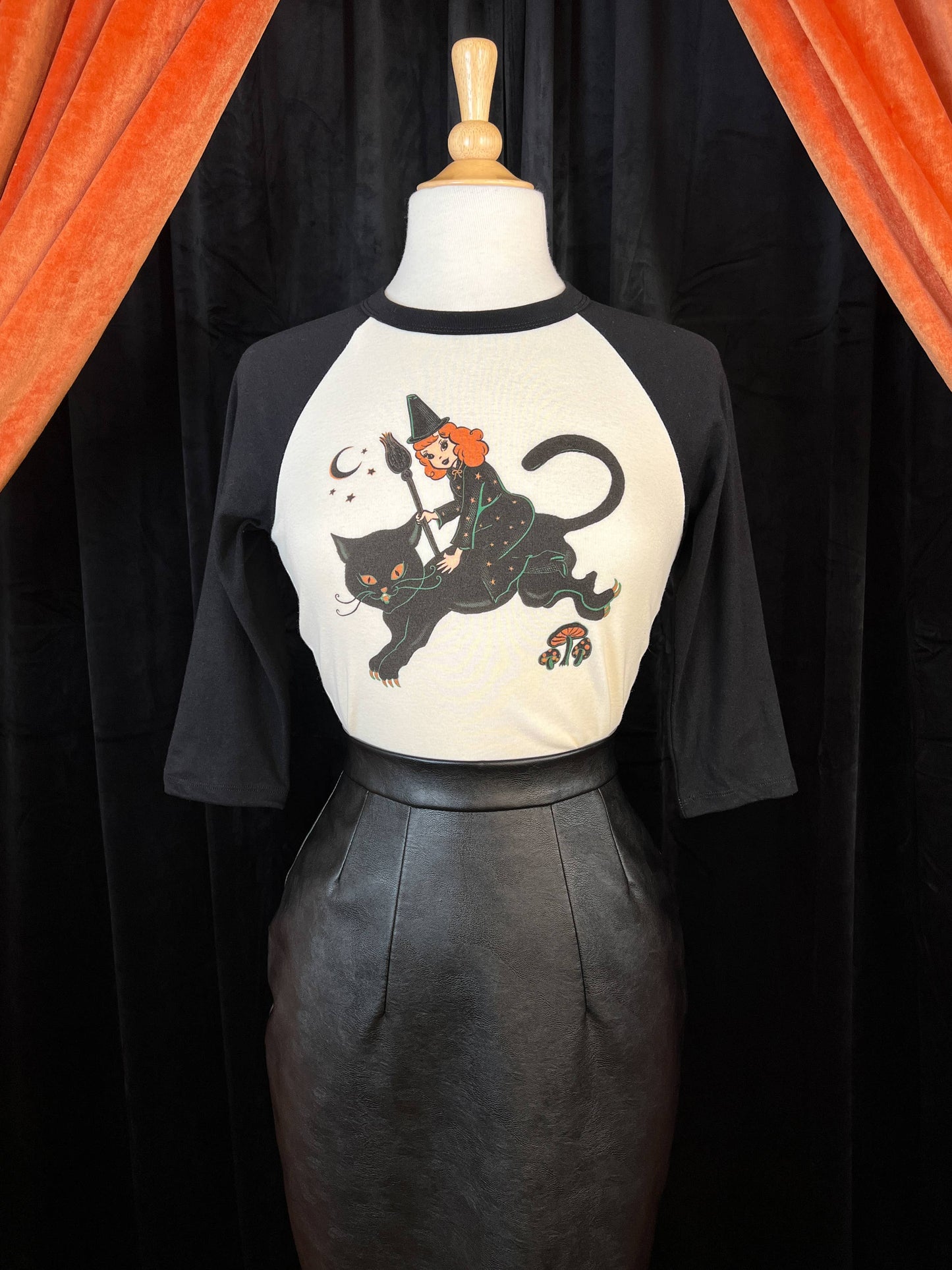 Moonlight Ride Cat 3/4 Raglan Cropped Baby tee in White/Black
