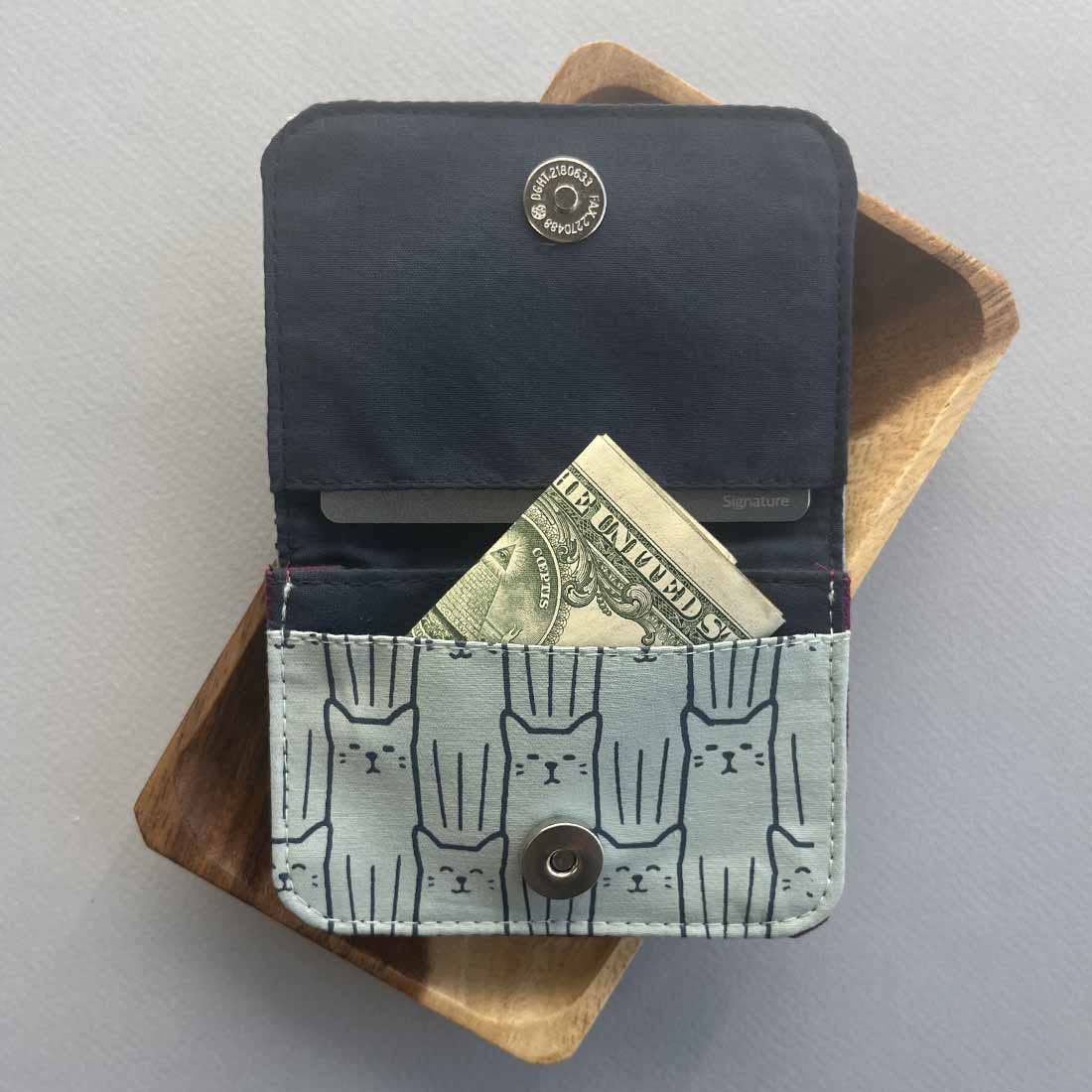 Cotton Canvas Cardholders - Cat Prints - Small Wallet : Army Green