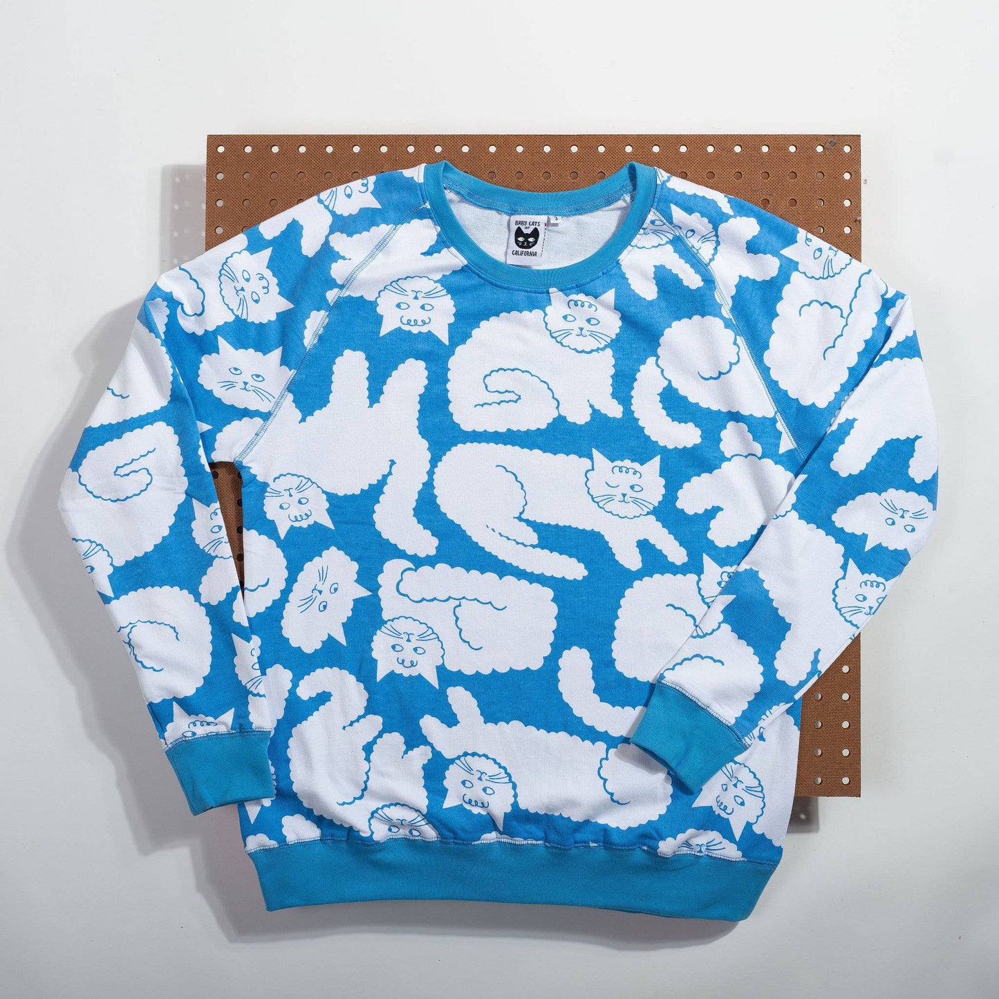 Adult Cloud Cat: Adult Size