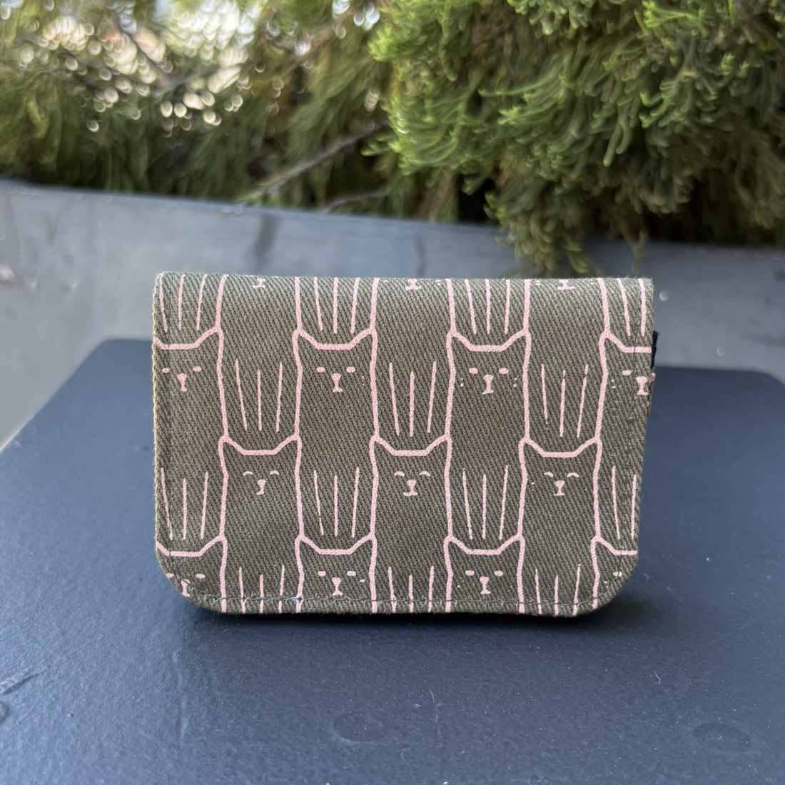 Cotton Canvas Cardholders - Cat Prints - Small Wallet : Army Green