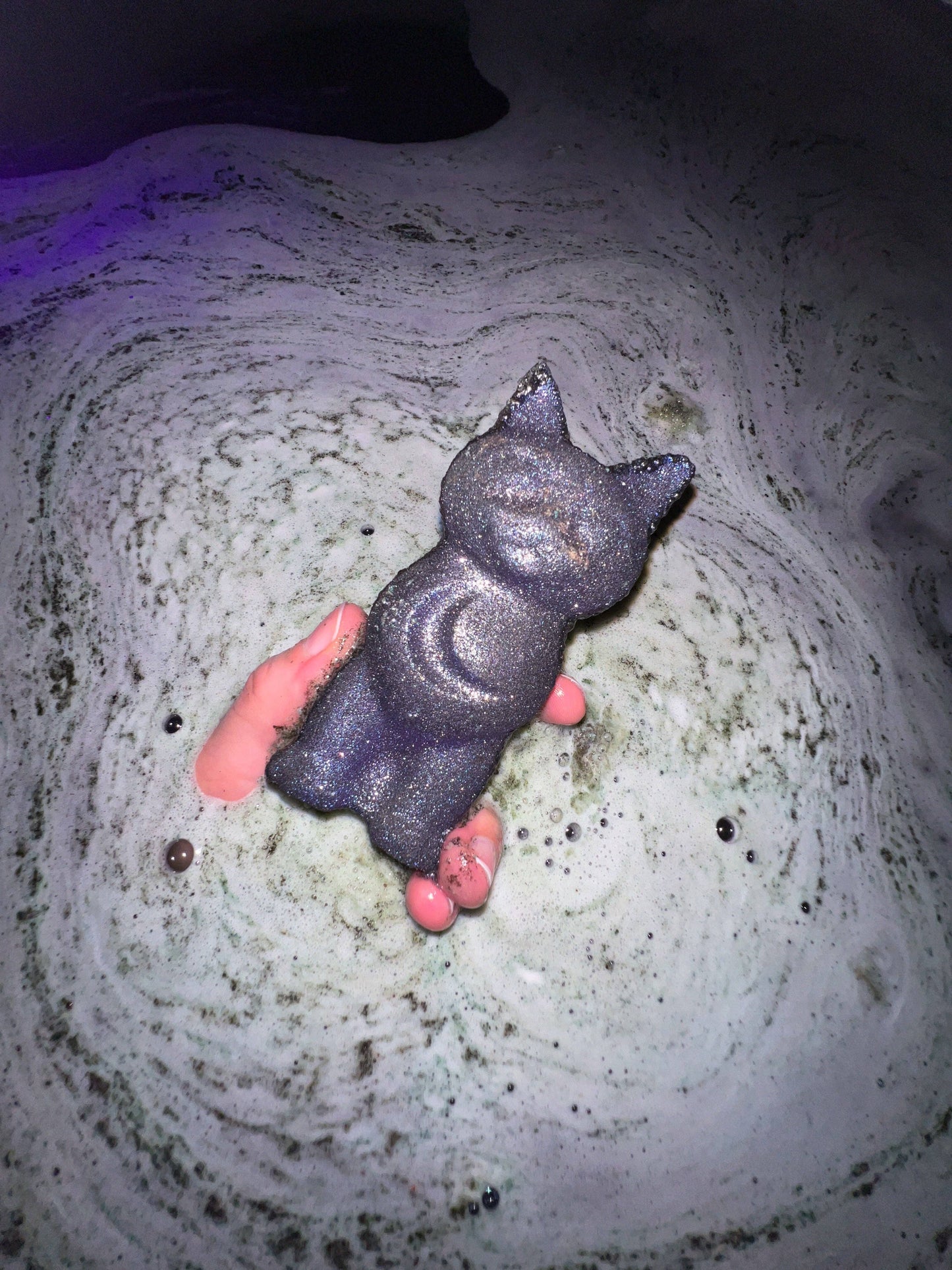 Lunar Kitty - Crystal Infused Bath Bomb
