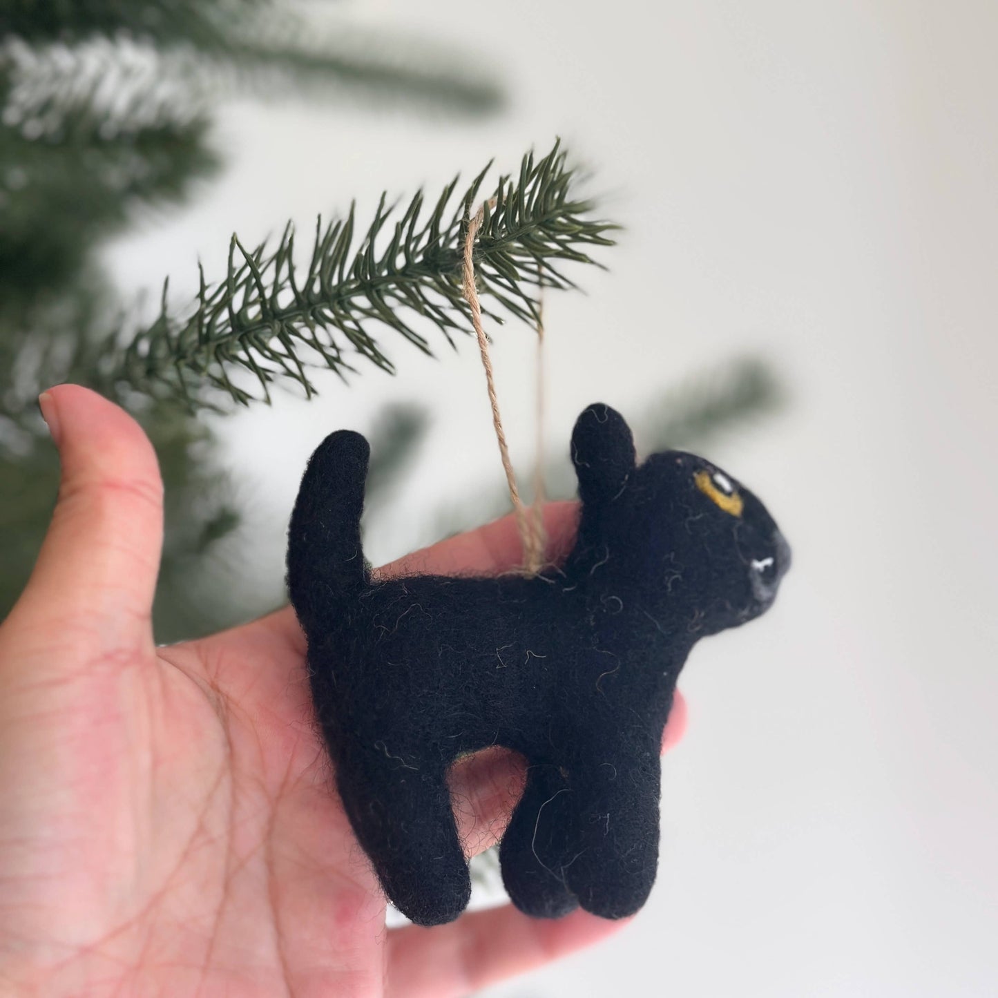 Felt Cat Ornament: Gray