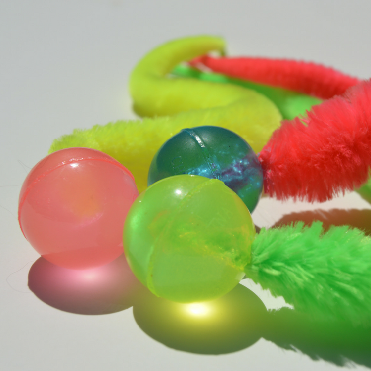 Wiggly Glow - Glow in the Dark Cat Toy Bouncy Ball: In poly bag