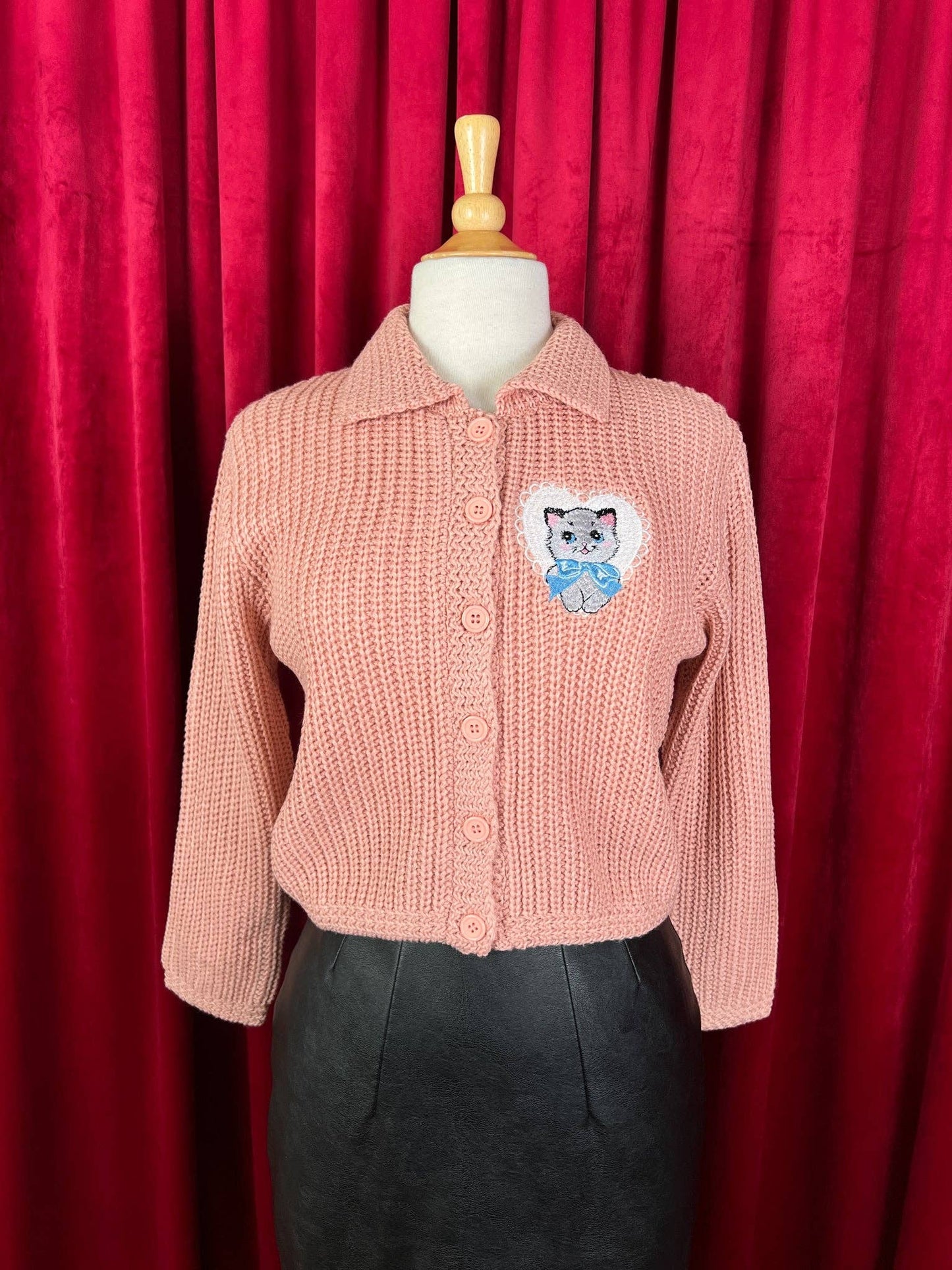 Dreamy Kitten Collared Cropped Sweater in Peach