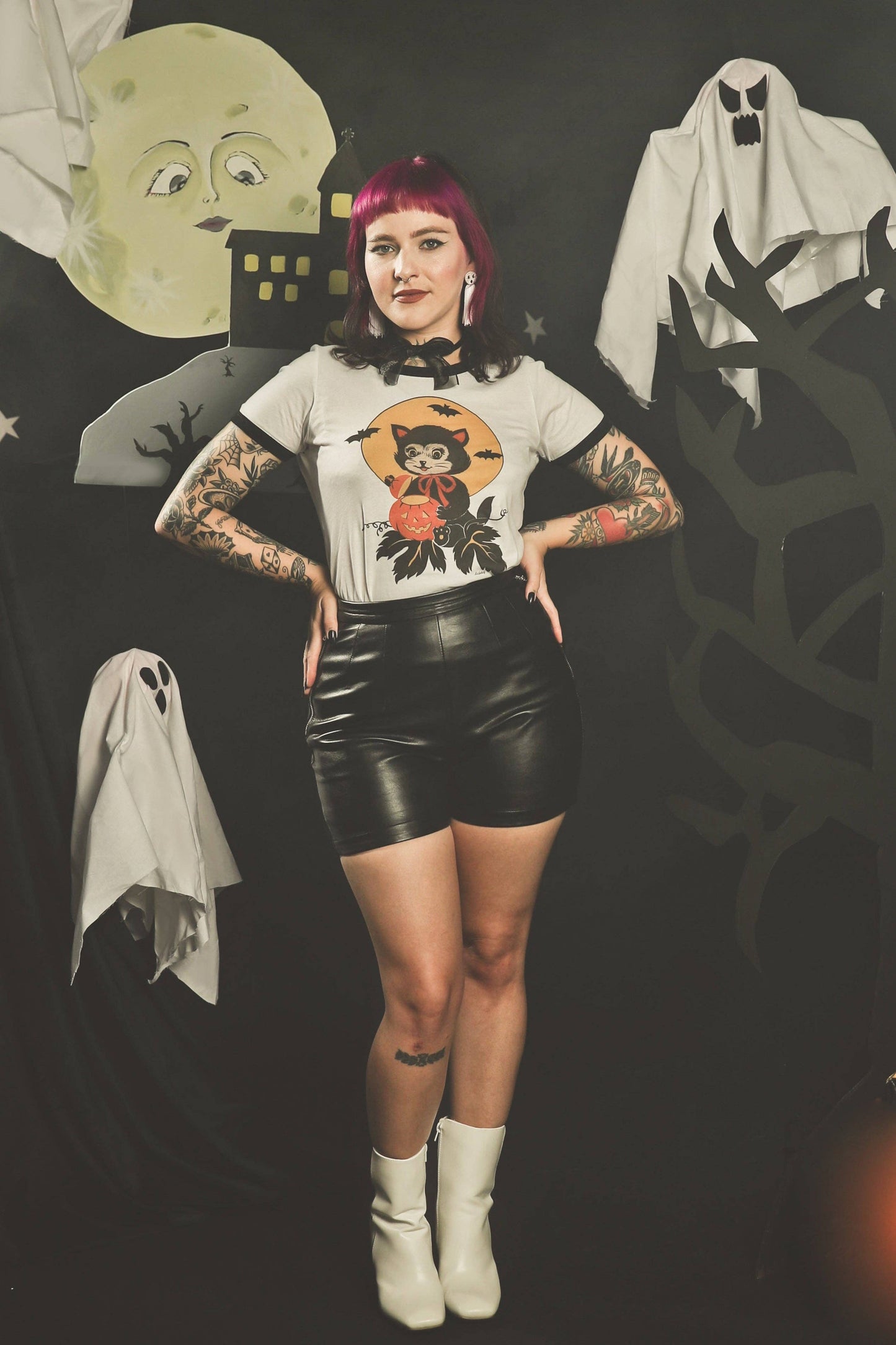 [Unisex]Black Cat Night Ringer Tee in White/Black