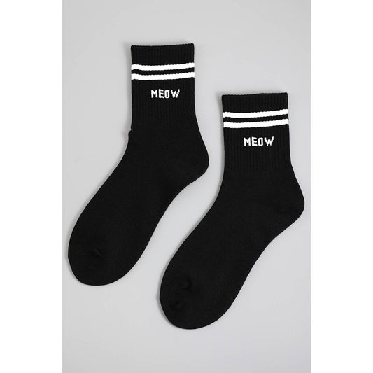 MEOW STRIPED ANKLE SOCKS: Black / 1 SIZE