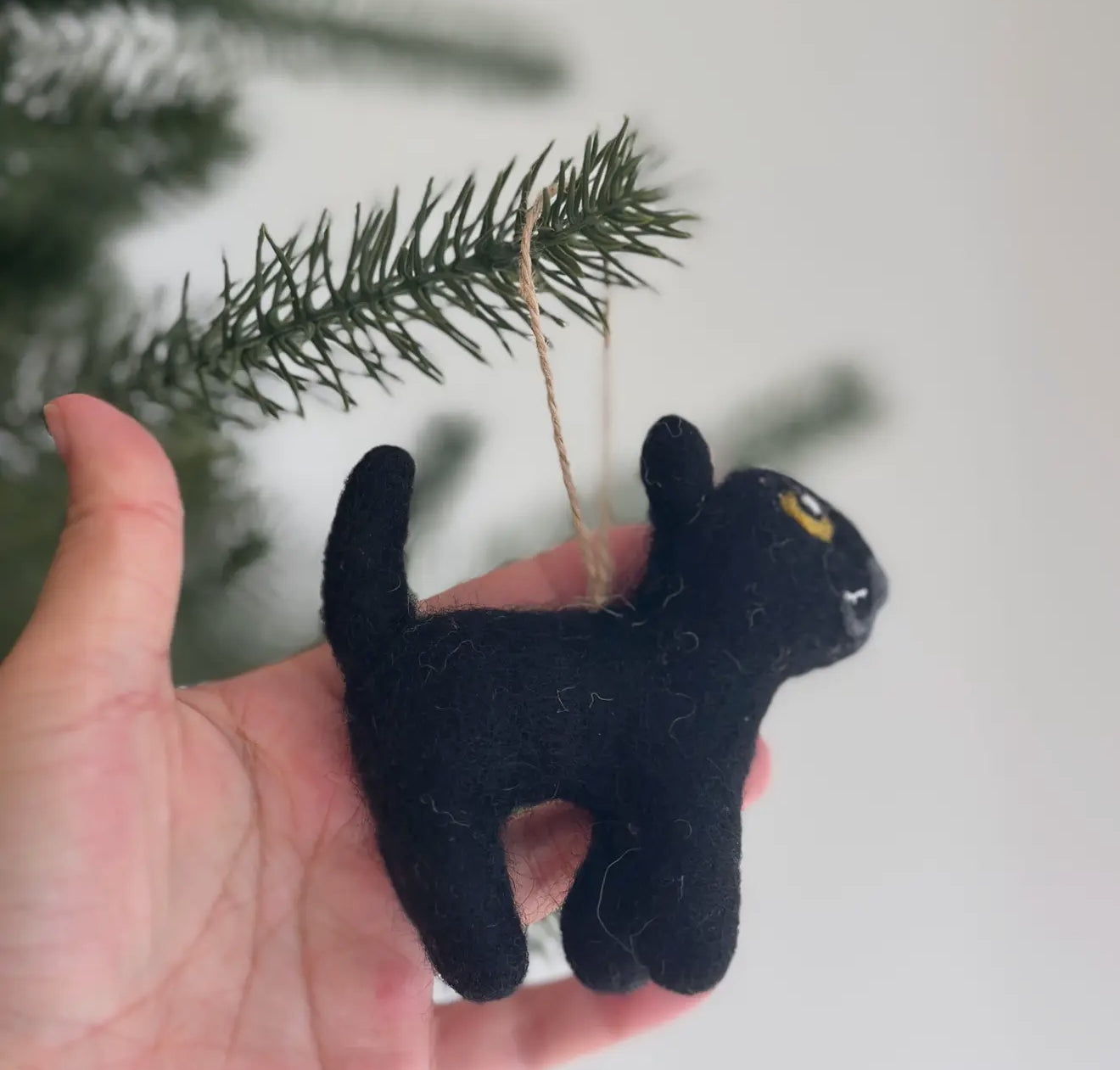 Felt Cat Ornament: Black