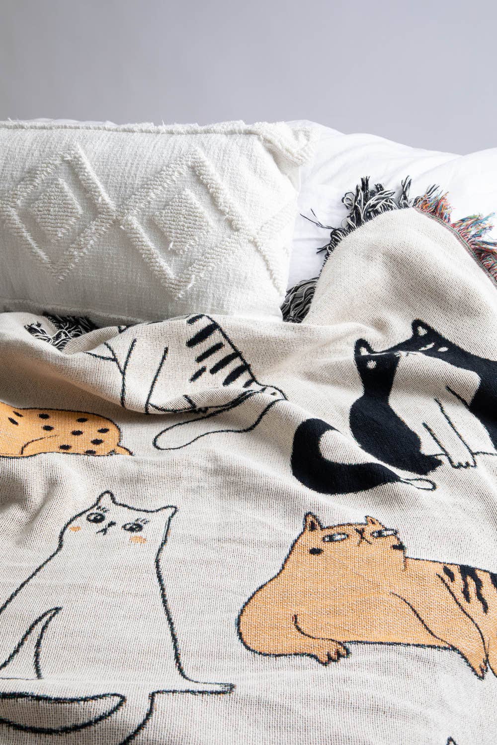 Cat Throw Blanket: 37”x52”