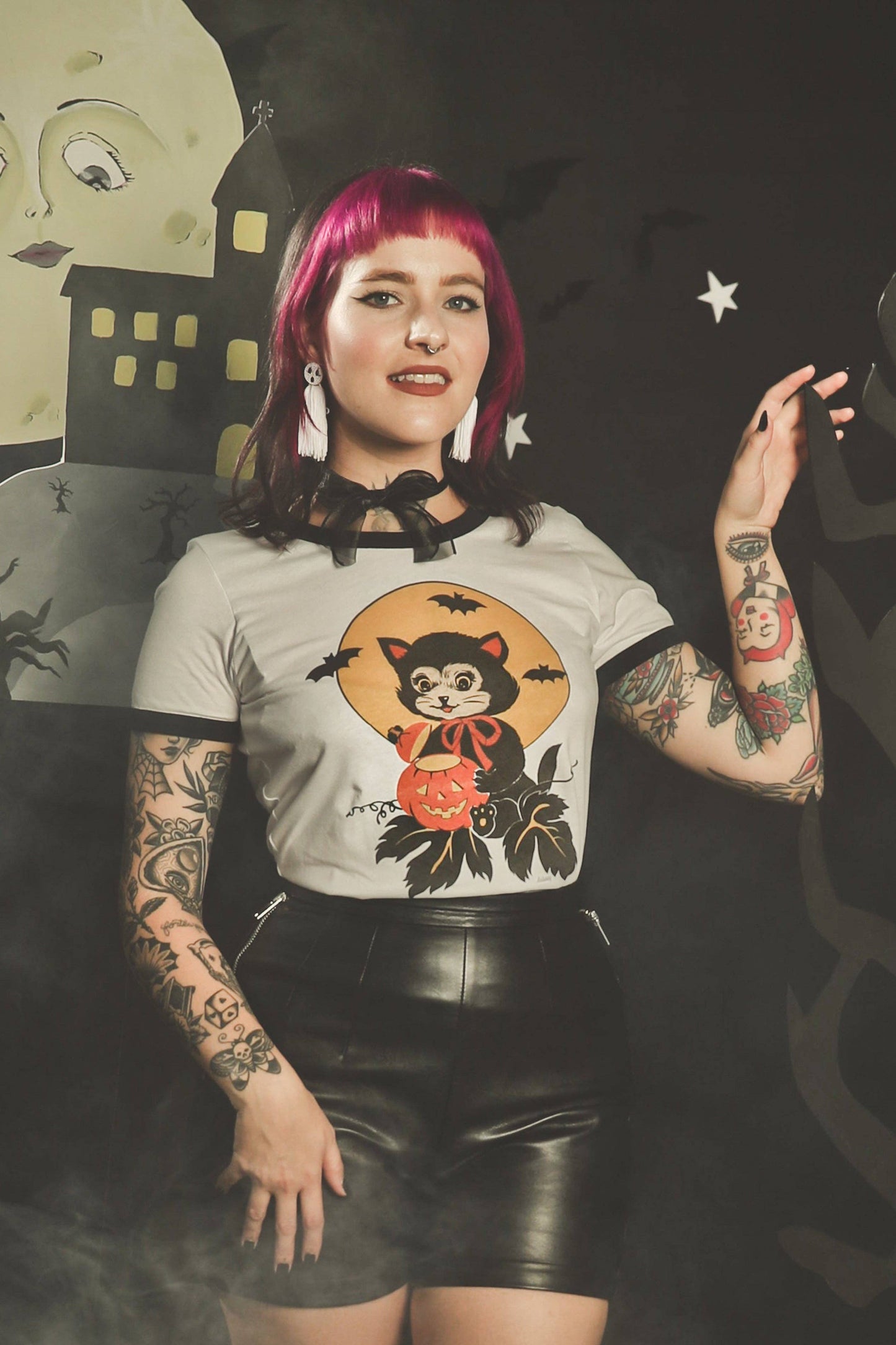 [Unisex]Black Cat Night Ringer Tee in White/Black