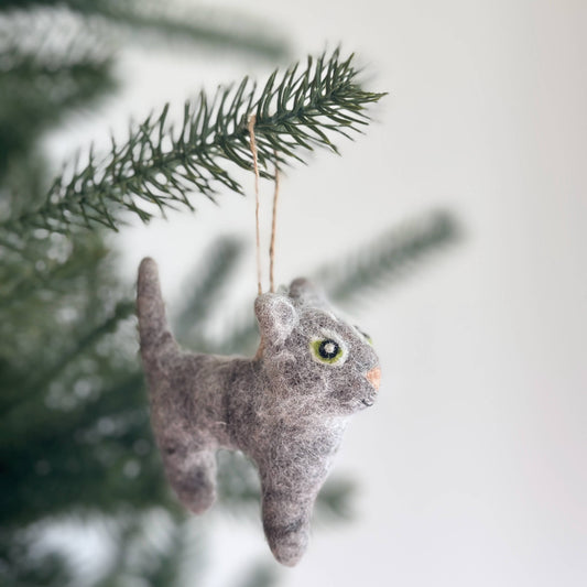 Felt Cat Ornament: Gray