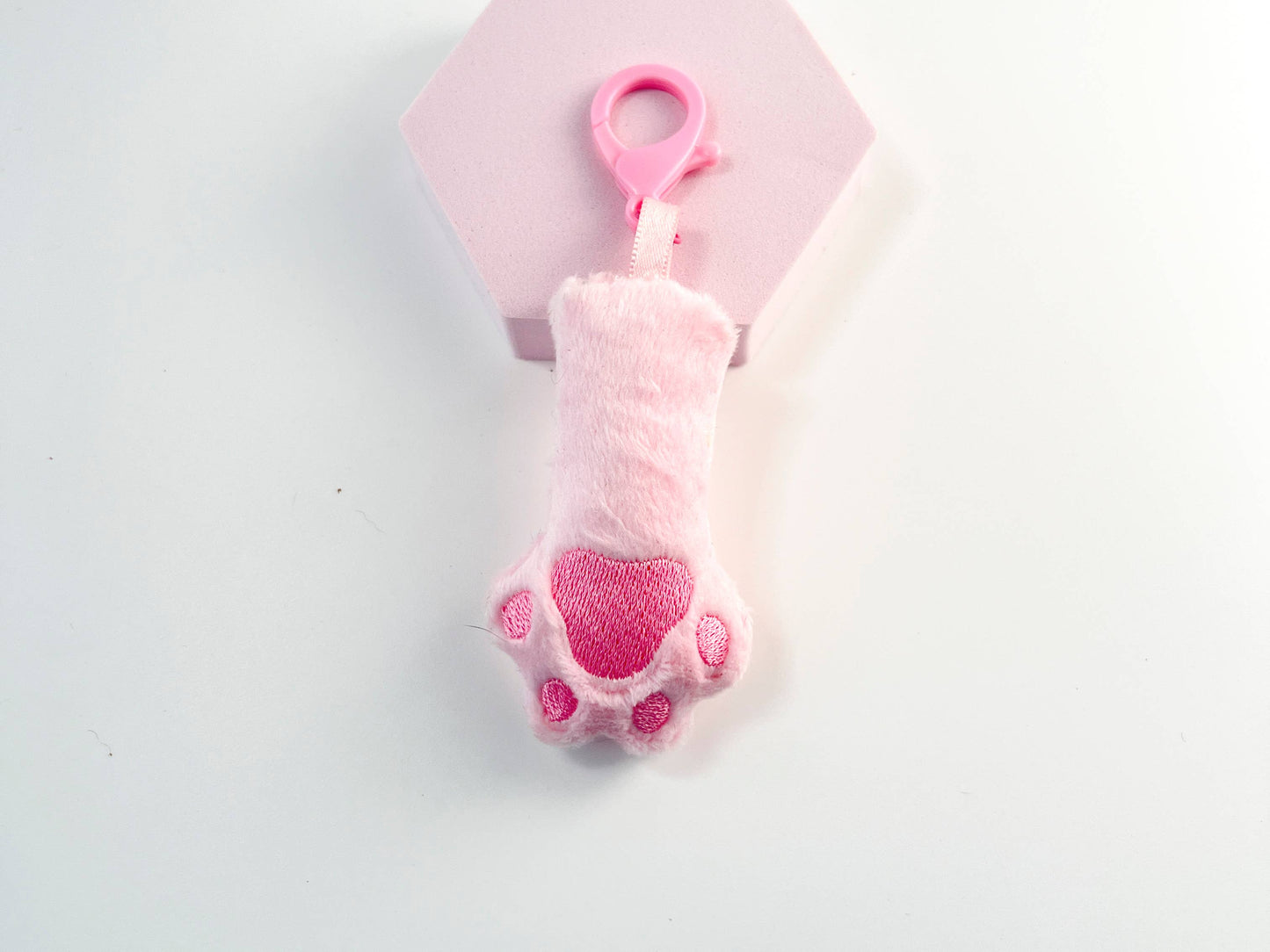 Plush Cat Paw Bag Charm Keychain – Kawaii Kitty Paw: Pink