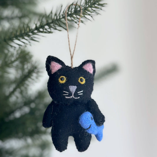 Flat Cat Holding Fish Ornament: Black