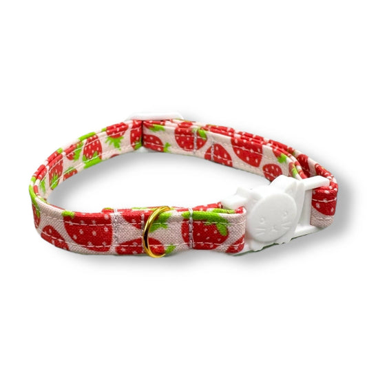 Strawberries Cat Collar