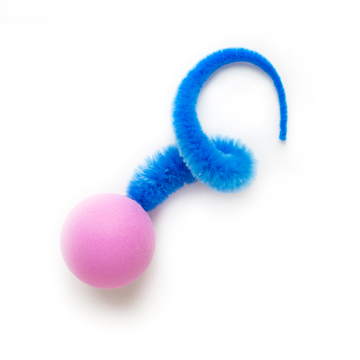 Wiggly Pong - Cat Toy Plastic Pong Ball: Enclosed in poly bag with 4x2 header card